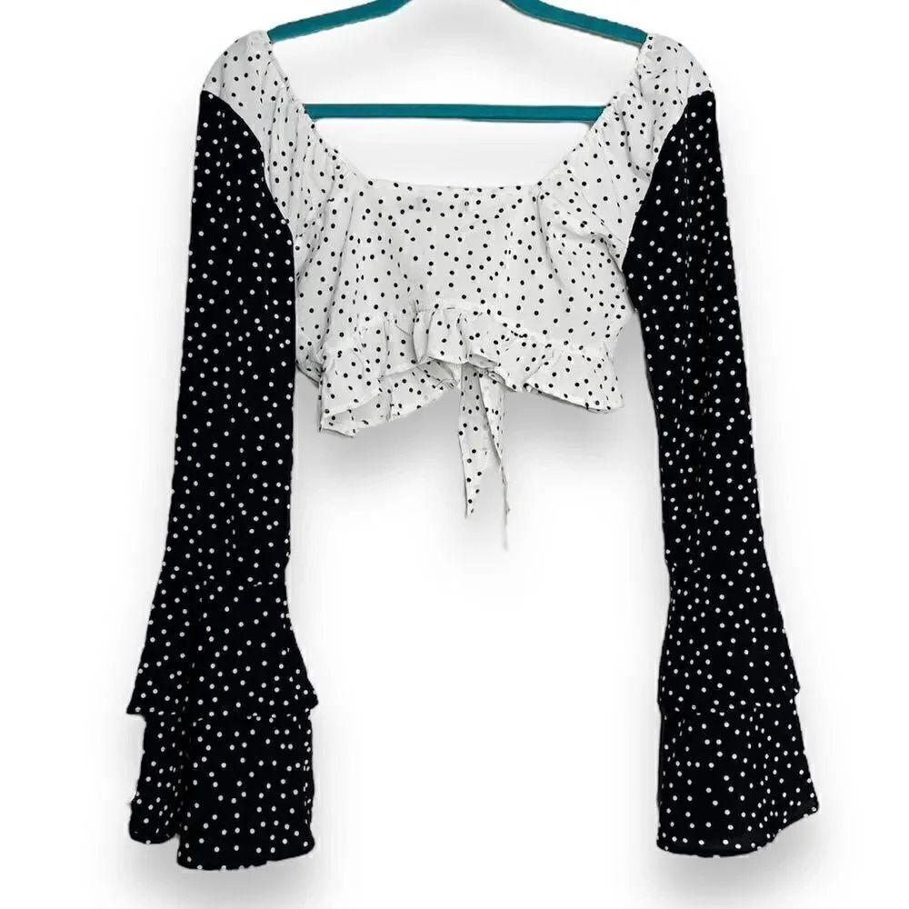 Nasty Gal Front Tie Long Sleeve Polka Dot Crop Top White and Black Size 2 - Picture 2 of 6